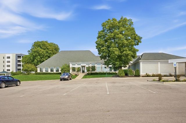 5233 Highpointe Lakes Drive, 202, Westerville, OH 43081