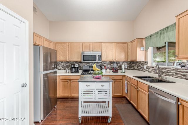 2150 W Roundwood Place, Tucson, AZ 85745