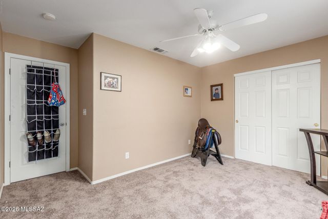 2150 W Roundwood Place, Tucson, AZ 85745