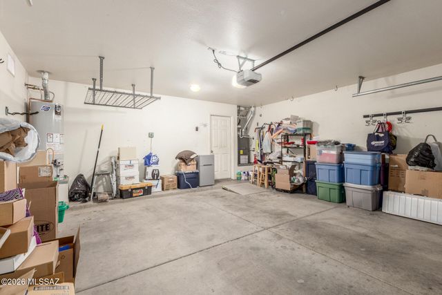 2150 W Roundwood Place, Tucson, AZ 85745