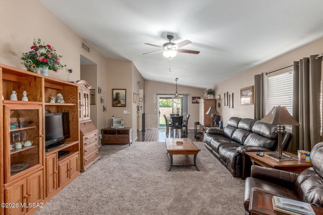 2150 W Roundwood Place, Tucson, AZ 85745