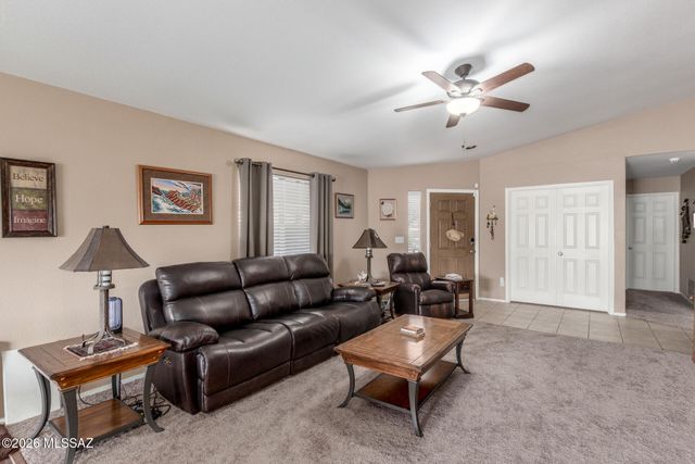 2150 W Roundwood Place, Tucson, AZ 85745