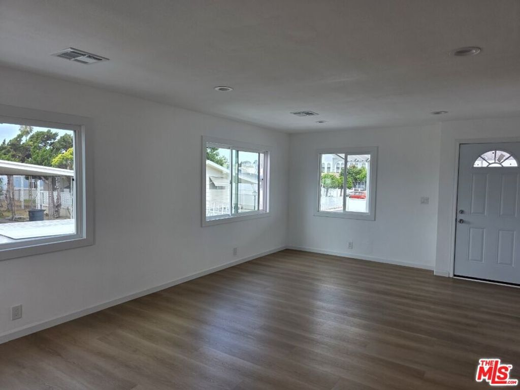 17700 S Avalon Boulevard 204, Carson, CA 90746 — photo 2