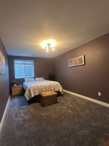 3917 Pikeview Drive, Center Point, IA 52213