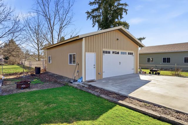 1108 N Willow Rd, Spokane Valley, WA 99206