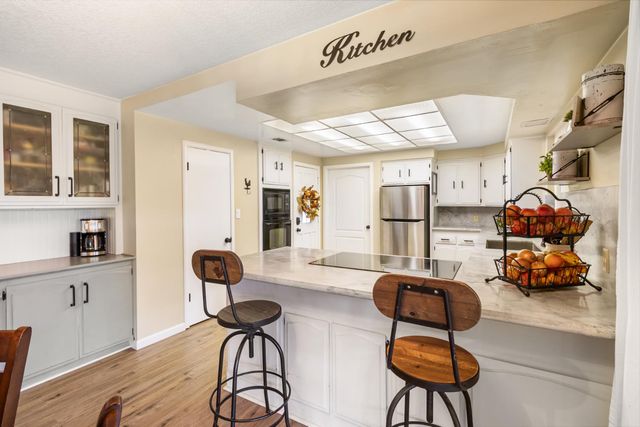 22800 Latrobe Rd, Plymouth, CA 95669