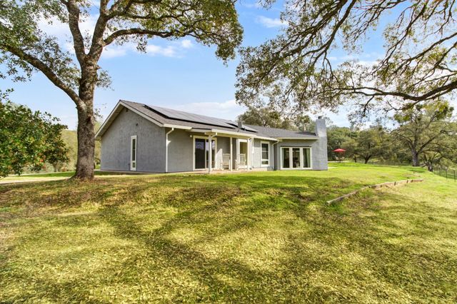 22800 Latrobe Rd, Plymouth, CA 95669