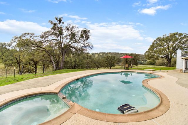 22800 Latrobe Rd, Plymouth, CA 95669