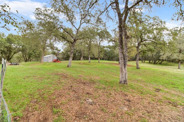 22800 Latrobe Rd, Plymouth, CA 95669