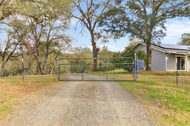 22800 Latrobe Rd, Plymouth, CA 95669