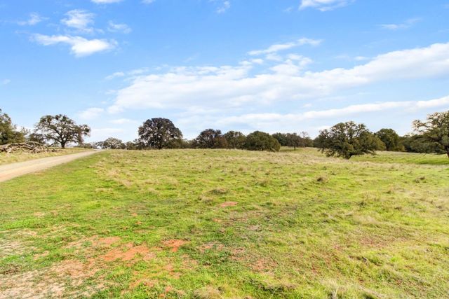 22800 Latrobe Rd, Plymouth, CA 95669