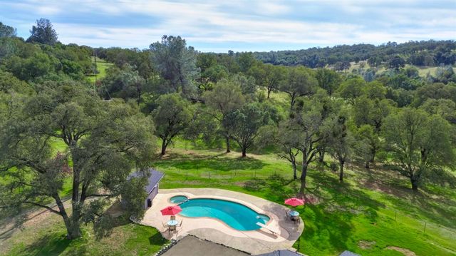 22800 Latrobe Rd, Plymouth, CA 95669