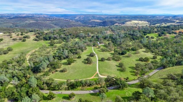 22800 Latrobe Rd, Plymouth, CA 95669