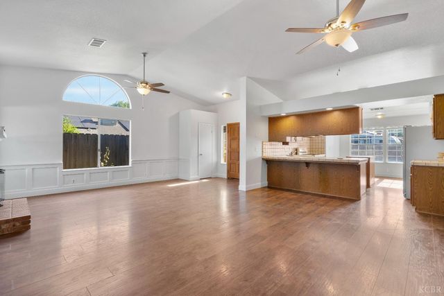 2166 Fernwood Drive, Hanford, CA 93230