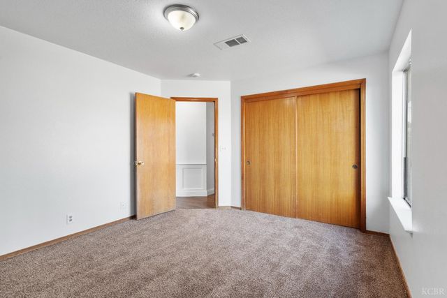 2166 Fernwood Drive, Hanford, CA 93230