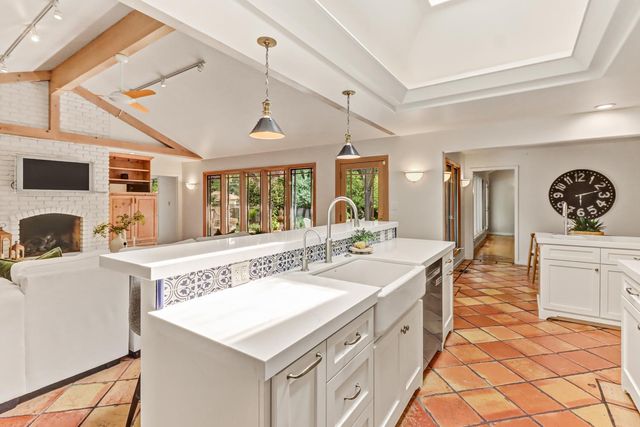 250 Baldwin Way, Sacramento, CA 95864