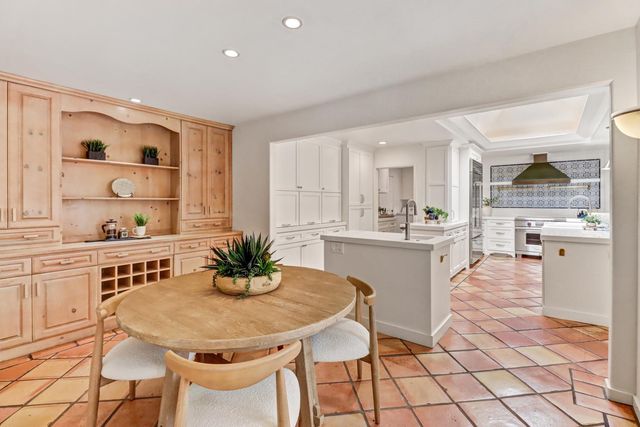 250 Baldwin Way, Sacramento, CA 95864