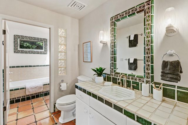 250 Baldwin Way, Sacramento, CA 95864