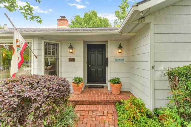 250 Baldwin Way, Sacramento, CA 95864