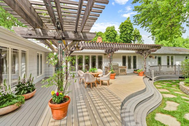 250 Baldwin Way, Sacramento, CA 95864