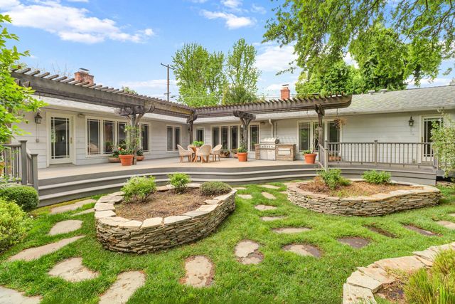 250 Baldwin Way, Sacramento, CA 95864