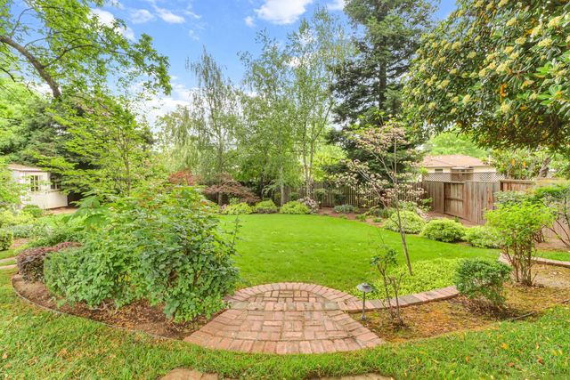 250 Baldwin Way, Sacramento, CA 95864