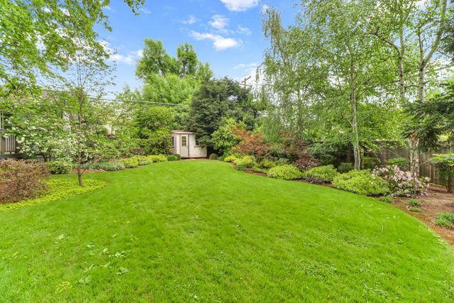 250 Baldwin Way, Sacramento, CA 95864