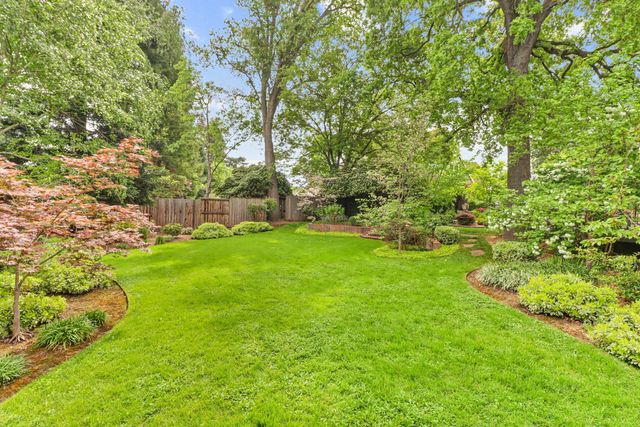 250 Baldwin Way, Sacramento, CA 95864