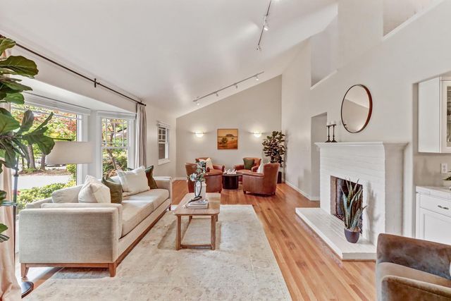 250 Baldwin Way, Sacramento, CA 95864