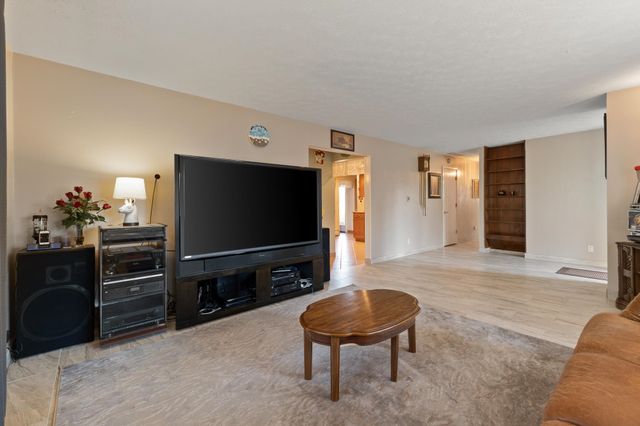 3000 Ferguson Road, Huntington, WV 25705