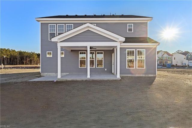 17 Mulligan LN, Suffolk, VA 23434