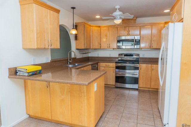 412 W 37 St, Yuma, AZ 85365