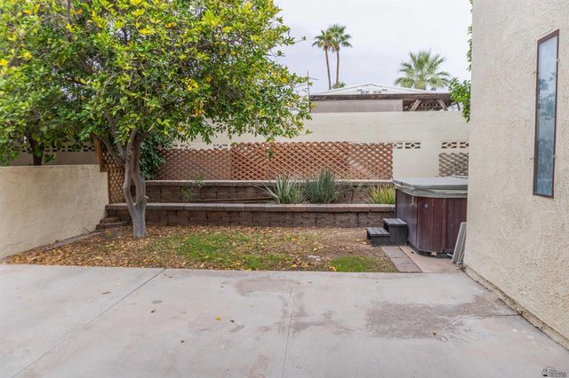 412 W 37 St, Yuma, AZ 85365