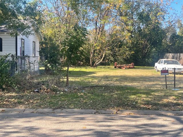 114 & 116 Flowers Street, Waxahachie, TX 75165