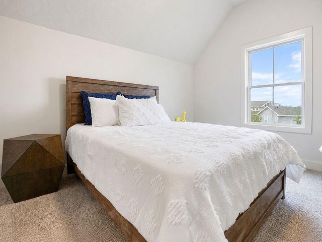 15586 W 168th Terrace, Olathe, KS 66062
