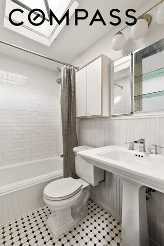 90 Pioneer Street, New York City, NY 11231