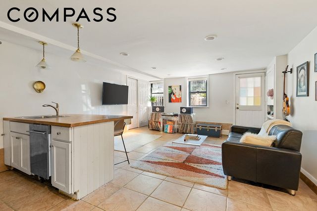 90 Pioneer Street, New York City, NY 11231