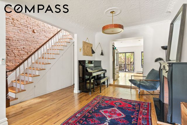 90 Pioneer Street, New York City, NY 11231