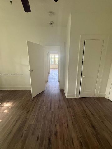 236 NE 28th St 9, Miami, FL 33137