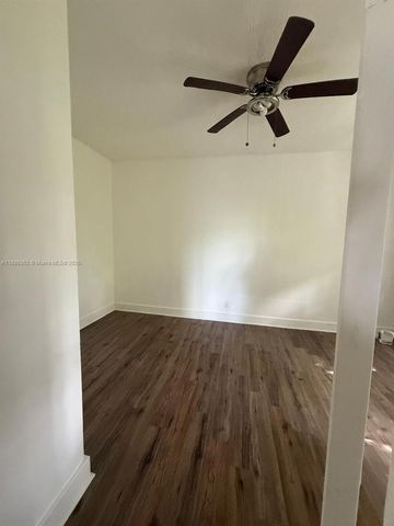 236 NE 28th St 9, Miami, FL 33137