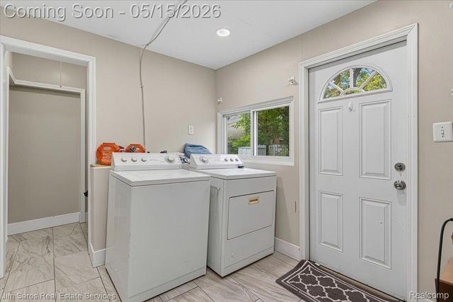 124 Muir Road, Grosse Pointe Farms, MI 48236