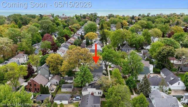 124 Muir Road, Grosse Pointe Farms, MI 48236