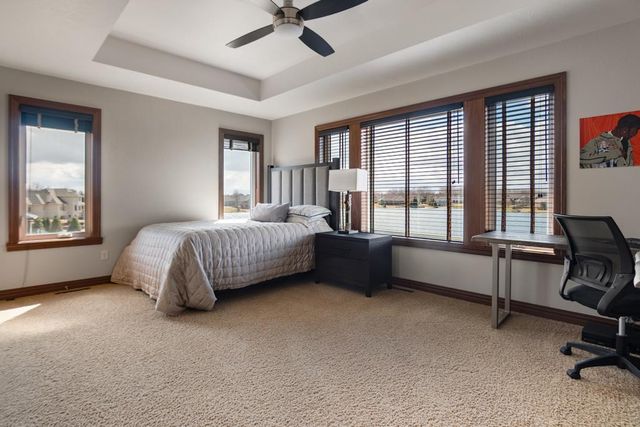 2949 SEAFARER WAY, Suamico, WI 54173