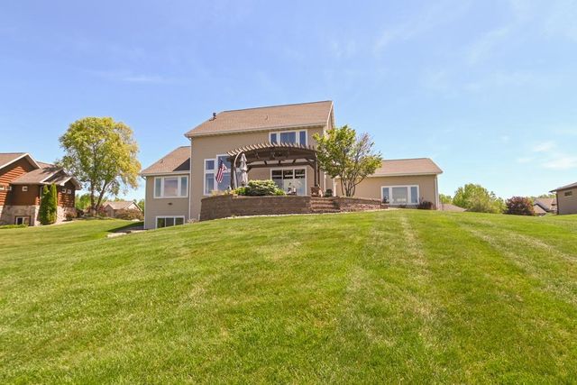 2949 SEAFARER WAY, Suamico, WI 54173