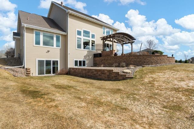 2949 SEAFARER WAY, Suamico, WI 54173