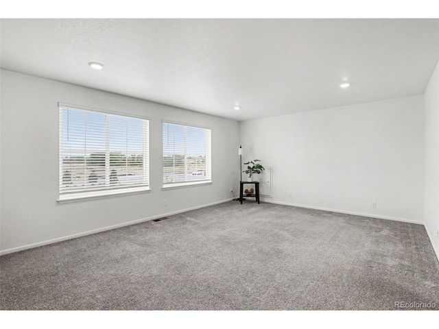 4403 N Picadilly Ct, Aurora, CO 80019