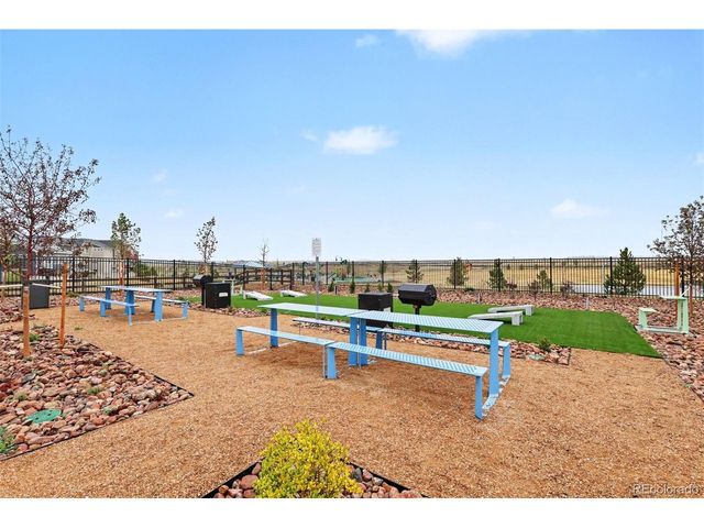 4403 N Picadilly Ct, Aurora, CO 80019