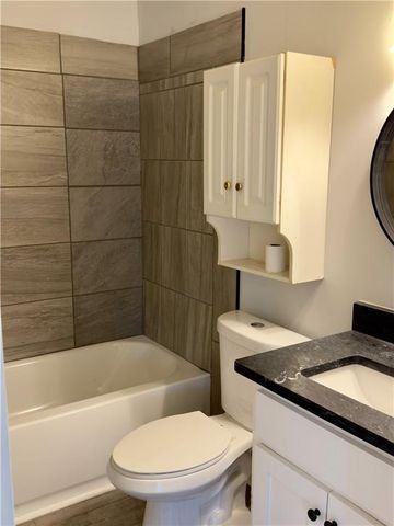 6525 Bermuda Lane, Flowery Branch, GA 30542