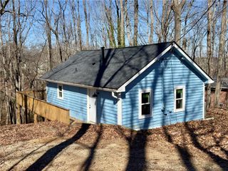 6525 Bermuda Lane, Flowery Branch, GA 30542