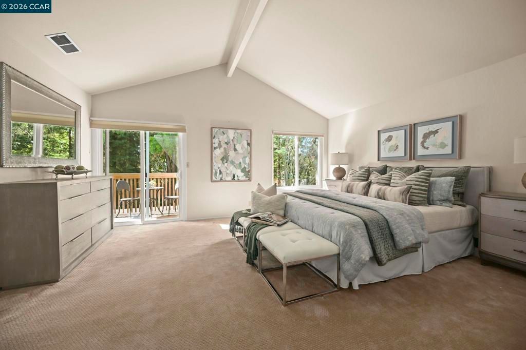Image 17 of property listing at 900 Woodland Dr, San Ramon, CA 94582